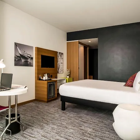 Ibis Styles Manama Diplomatic Area Hotel Exterior photo