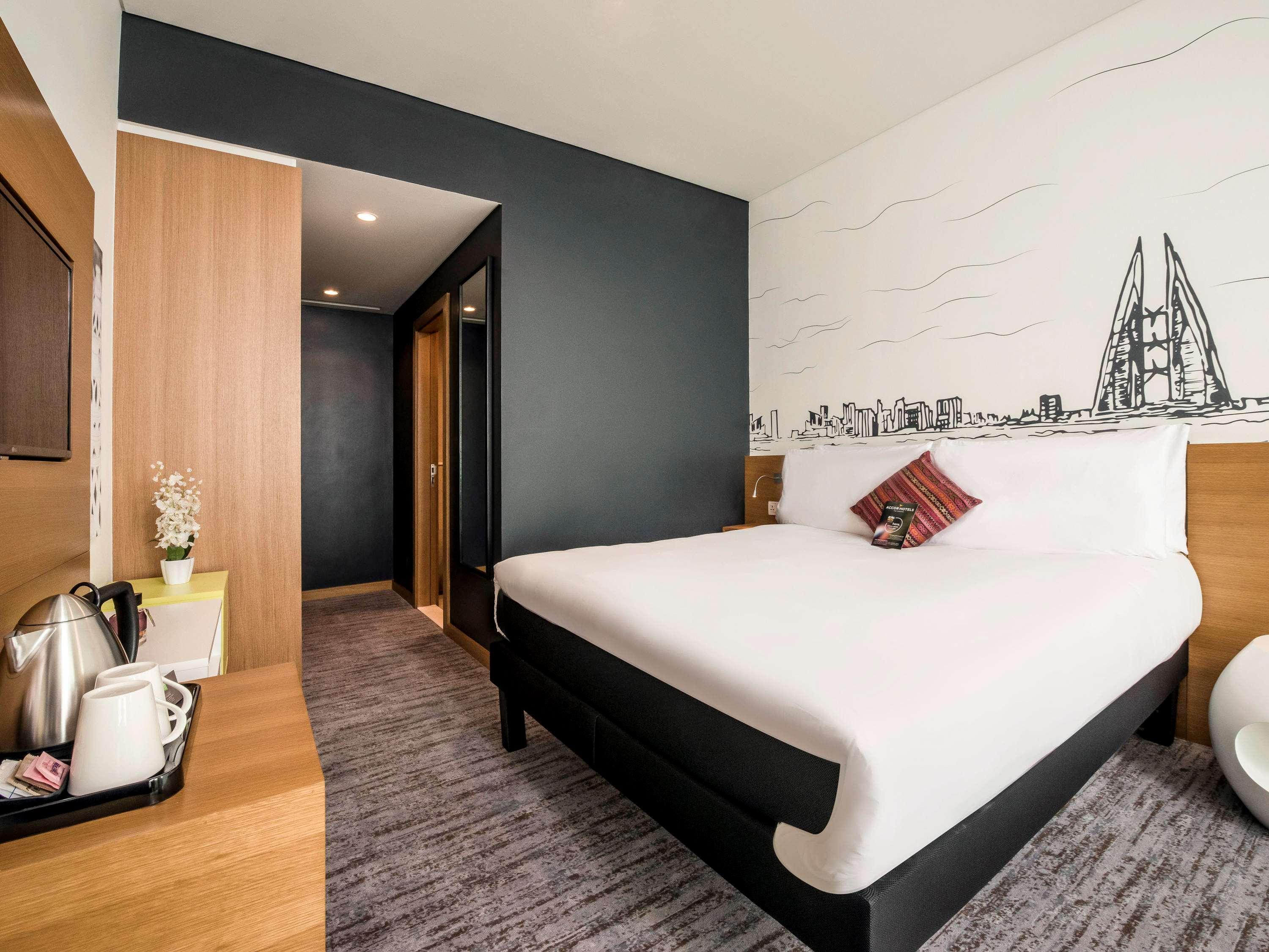 Ibis Styles Diplomatic Area