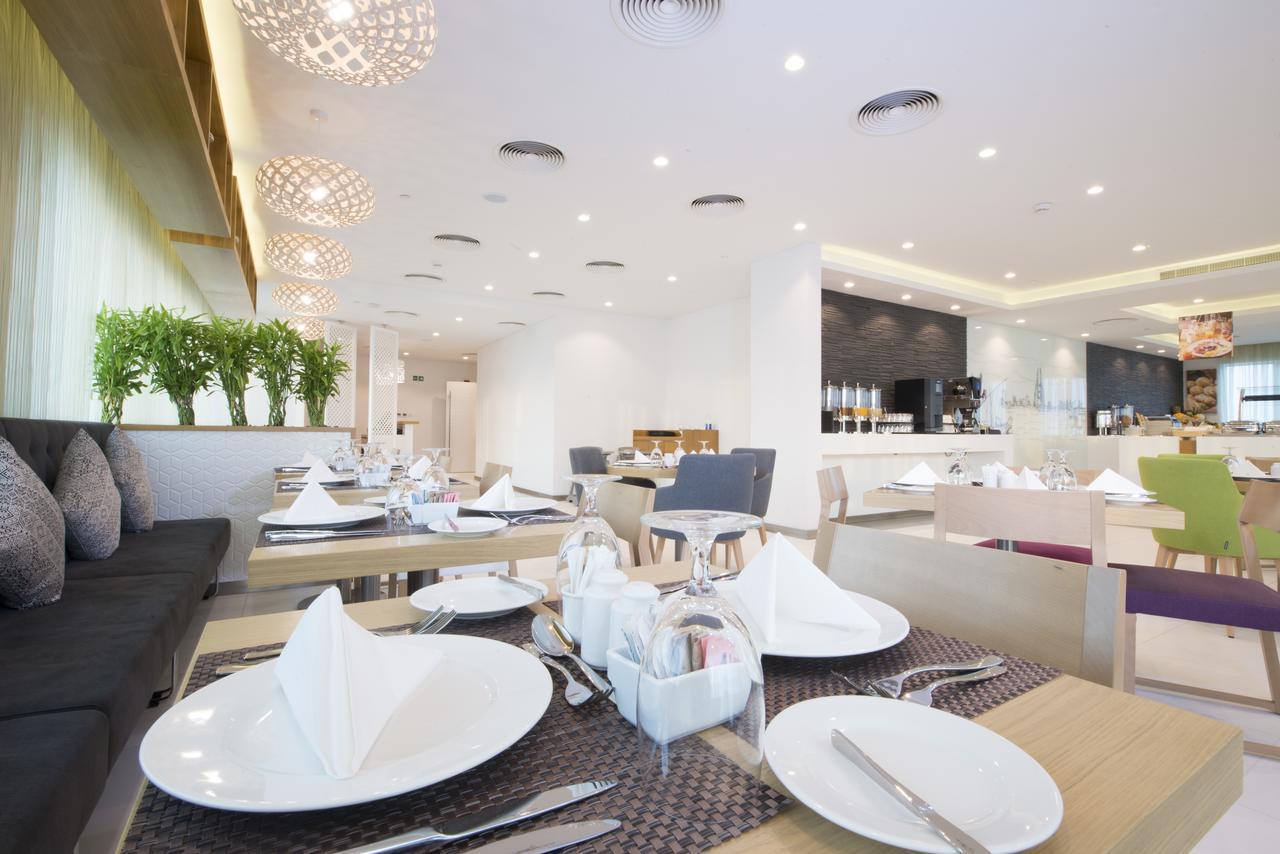 Ibis Styles Diplomatic Area Hotel 4*